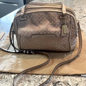 Awesome Coach shoulder bag.